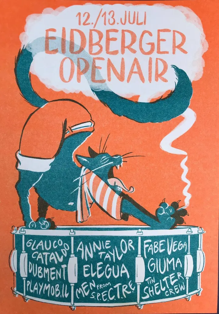 Orangefarbener Flyer des Eidberger Openairs 2019 mit Fuchsillustration.